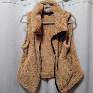 TH teddy vest